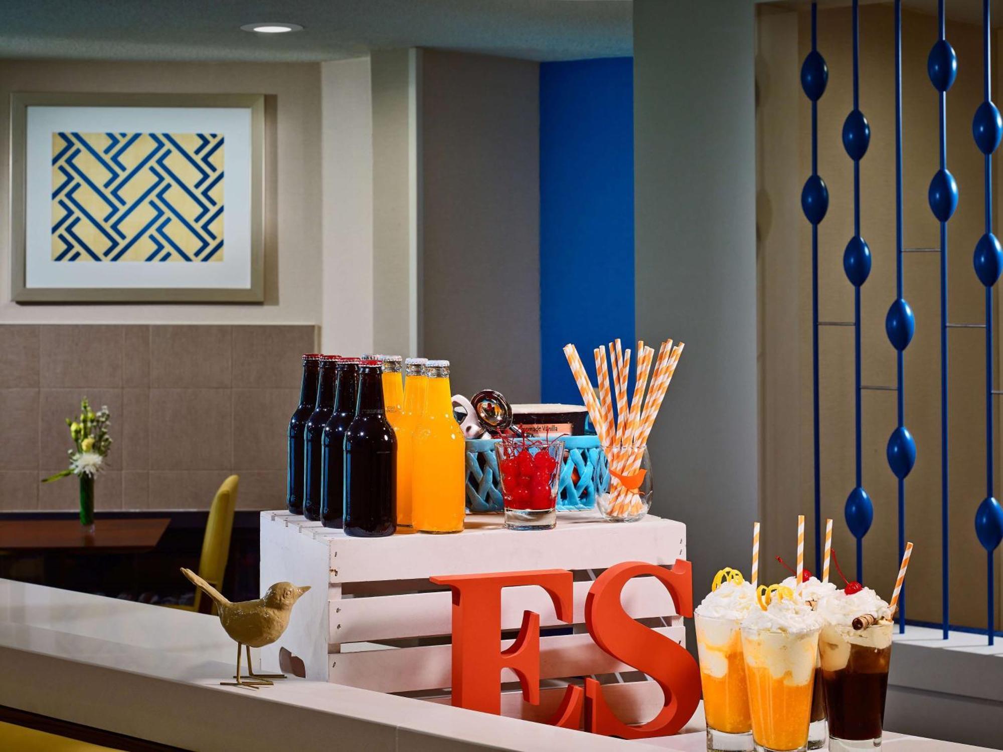 Sonesta Simply Suites Cleveland Airport Middleburg Heights Eksteriør bilde